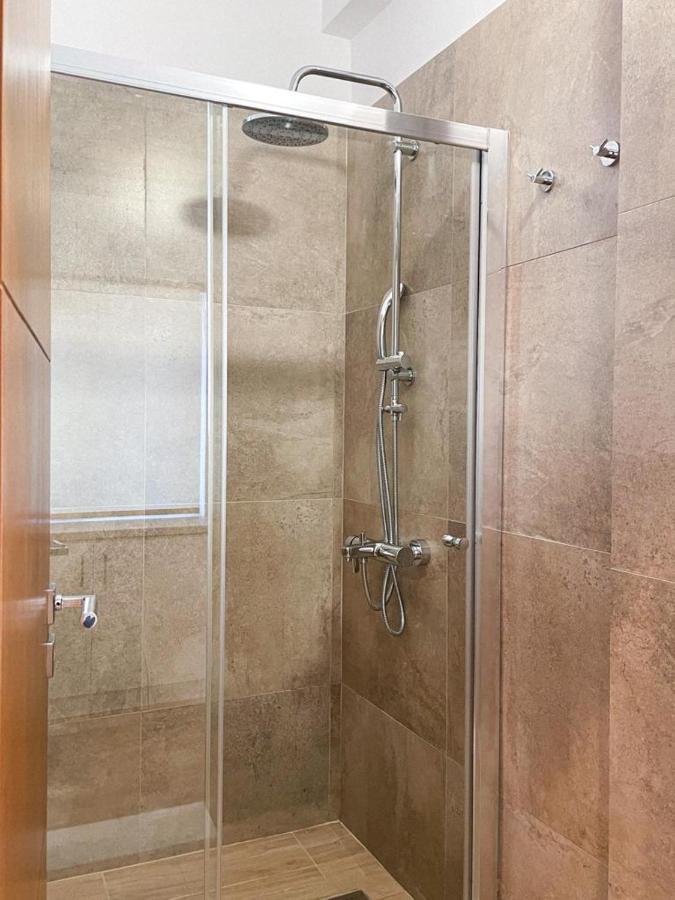 Voulis Attico Rooms & Apartments Atenas Exterior foto